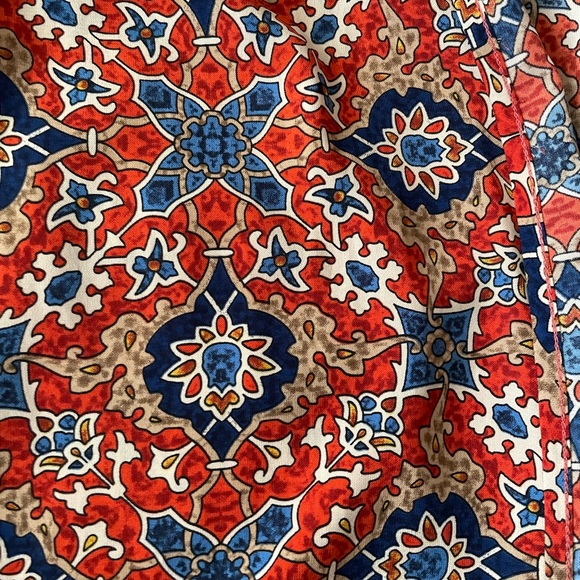 Beautiful lightweight shawl/ kimono - Picture 5 of 5